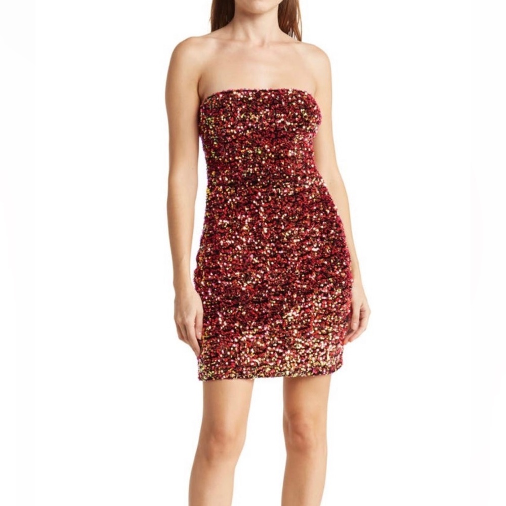 Betsey Johnson Sequin Cocktail Drezs
